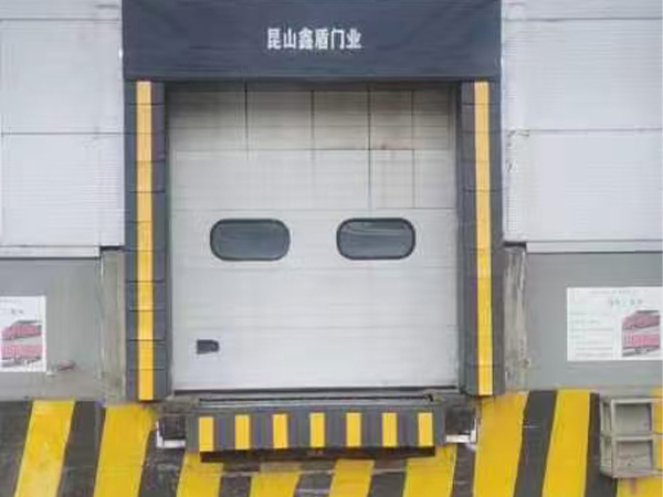 100